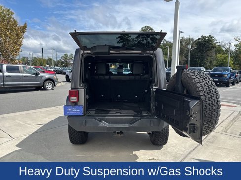 Used 2017 Jeep Wrangler Unlimited Sahara w/ Dual Top Group image 8