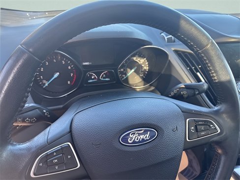 Used 2019 Ford Escape Titanium image 17