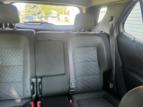 Used 2018 Chevrolet Equinox LT image 21
