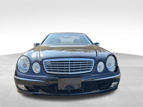 Used 2004 Mercedes-Benz E 320 Sedan image 3