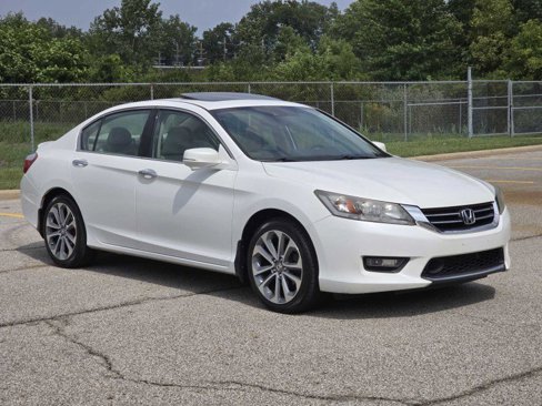 Used 2014 Honda Accord Touring image 1