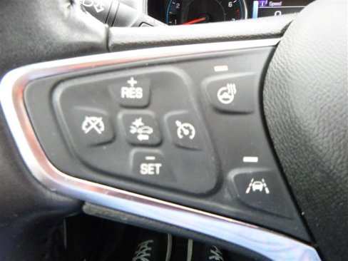 Used 2018 Chevrolet Malibu Premier w/ Premier Sun and Wheel Package image 12