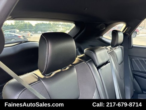 Used 2019 Ford Edge ST image 40