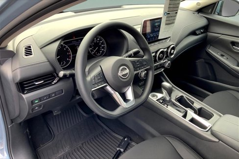 New 2025 Nissan Sentra SV image 7