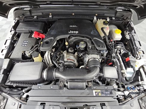 Used 2018 Jeep Wrangler Unlimited Sport image 35