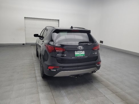 Used 2017 Hyundai Santa Fe Sport image 6