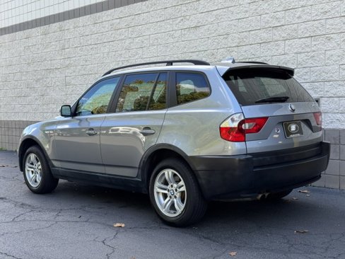 Used 2005 BMW X3 3.0i image 2