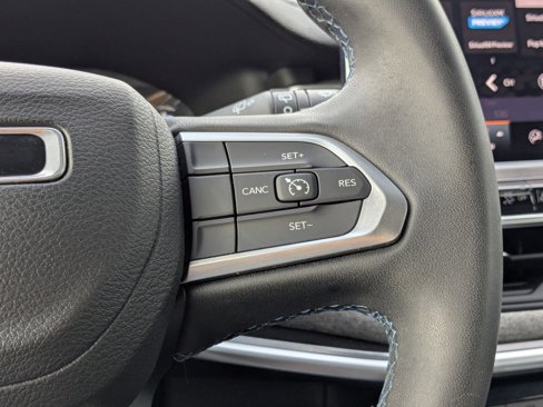 Used 2022 Jeep Compass Latitude image 13
