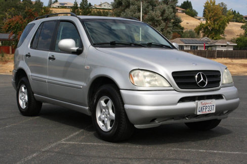 Used 2000 Mercedes-Benz ML 320 4MATIC image 2