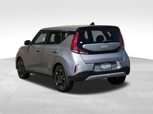 Used 2023 Kia Soul EX image 5
