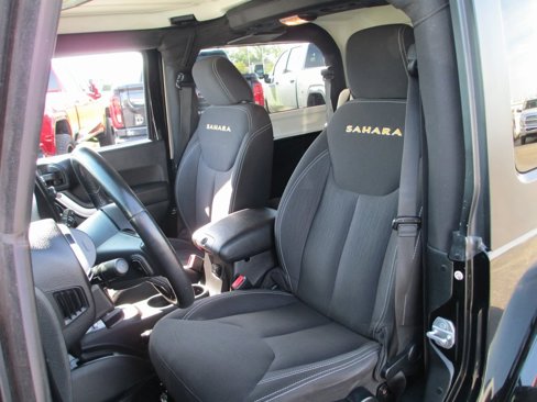 Used 2015 Jeep Wrangler Sahara w/ Connectivity Group image 14