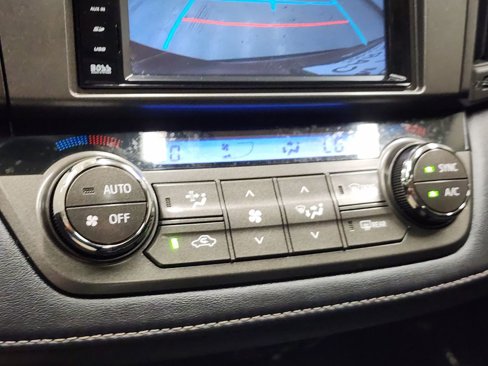 Used 2013 Toyota RAV4 XLE image 24