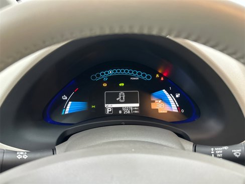 Used 2012 Nissan Leaf SL image 26
