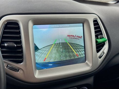 Used 2020 Jeep Compass High Altitude image 15