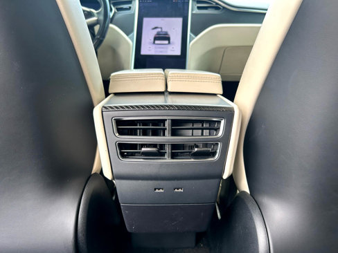 Used 2017 Tesla Model X 100D image 43