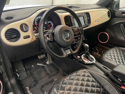Used 2019 Volkswagen Beetle 2.0T Final Edition SEL image 4