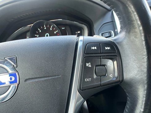Used 2015 Volvo XC60 T6 Premier Plus image 15