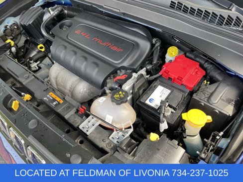 Used 2019 Jeep Renegade Latitude w/ Cold Weather Group image 28