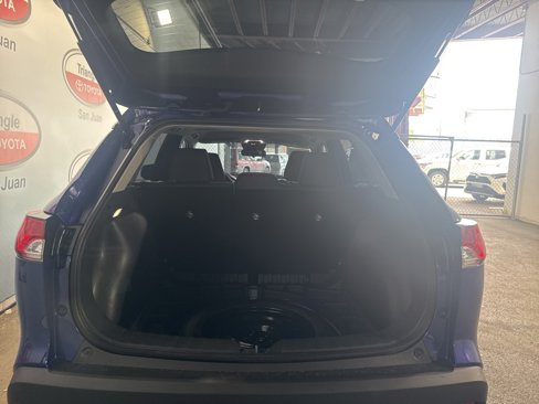 Used 2023 Toyota Corolla Cross LE image 22