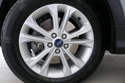 Used 2019 Ford Escape SEL image 32