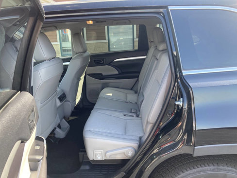 Used 2016 Toyota Highlander Plus image 19