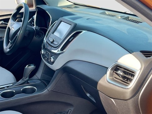 Used 2018 Chevrolet Equinox LS image 26