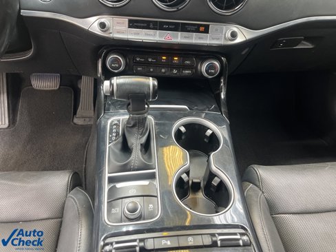Used 2018 Kia Stinger Premium image 27