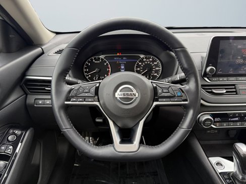 Used 2020 Nissan Altima 2.5 SV image 12