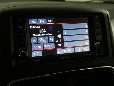 Used 2017 Dodge Grand Caravan SXT image 22
