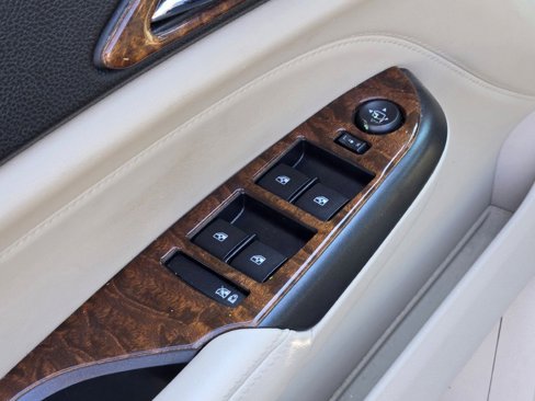 Used 2013 Cadillac SRX Performance image 15