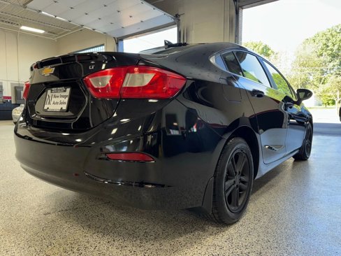 Used 2016 Chevrolet Cruze LT w/ Convenience Package image 2