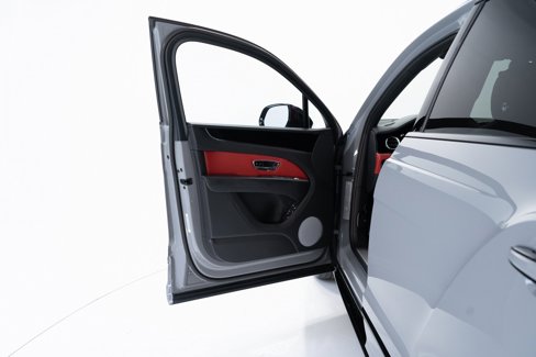 Certified 2023 Bentley Bentayga image 10