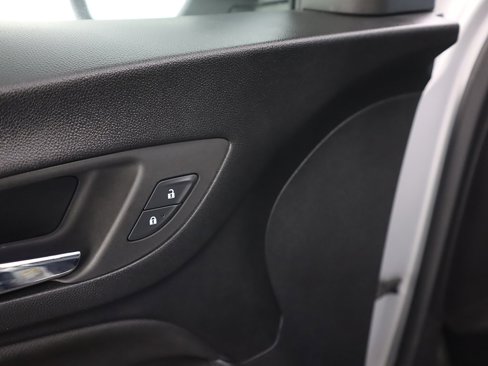 Used 2022 Chevrolet Equinox LT image 38