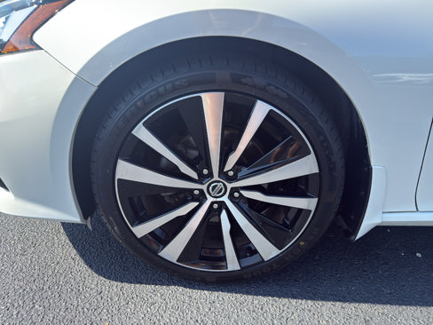 Used 2019 Nissan Altima 2.5 Platinum image 15