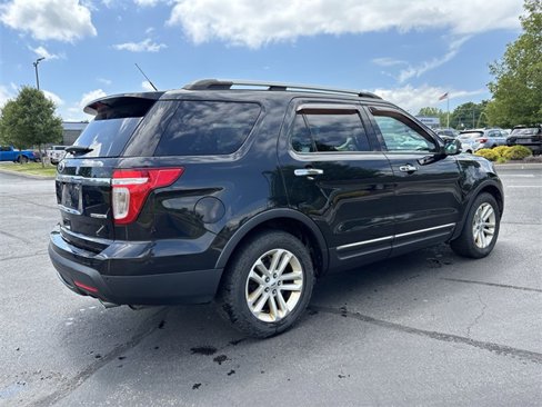 Used 2014 Ford Explorer XLT w/ Equipment Group 202A image 3