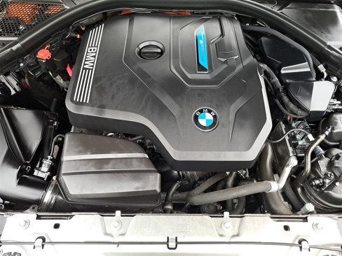 Used 2023 BMW 330e xDrive image 34