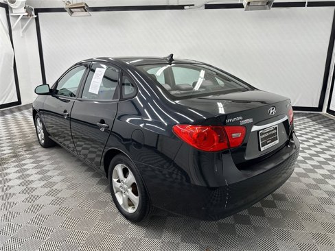 Used 2010 Hyundai Elantra SE image 3