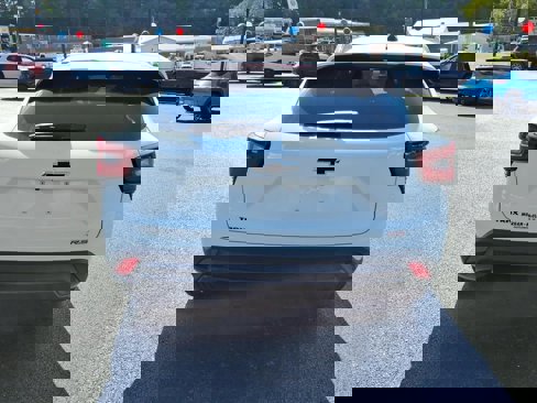 New 2025 Chevrolet Trax RS w/ Driver Confidence Package image 6