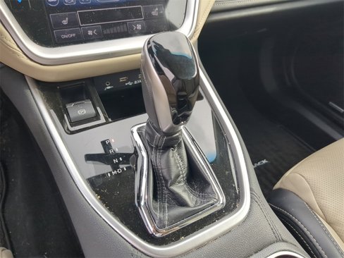 Used 2020 Subaru Outback Limited image 26