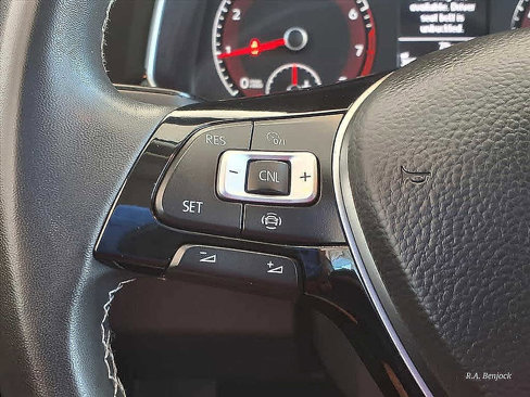 Used 2021 Volkswagen Jetta SE image 21