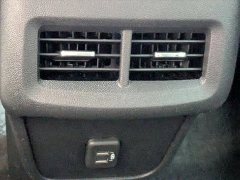 Used 2024 Chevrolet Equinox LT image 15