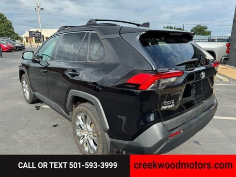 Used 2021 Toyota RAV4 XLE Premium image 3
