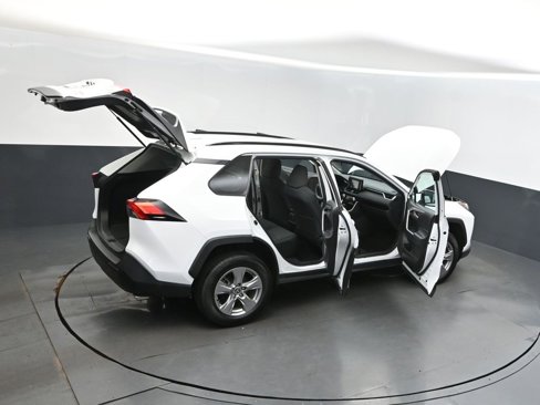Used 2022 Toyota RAV4 XLE image 50