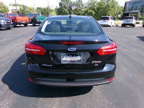 Used 2018 Ford Focus SE image 4