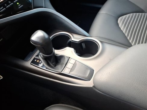 Used 2022 Toyota Camry SE image 27
