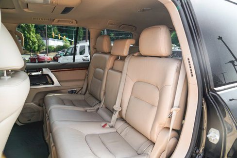 Used 2013 Toyota Land Cruiser image 16