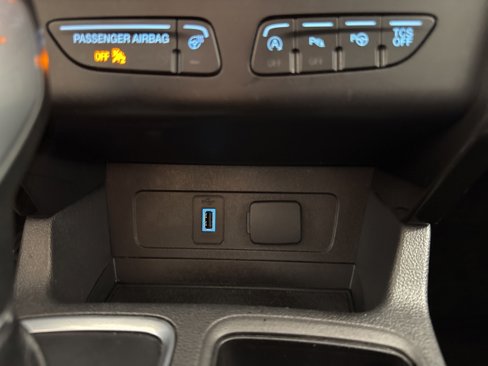 Used 2018 Ford Escape Titanium image 22