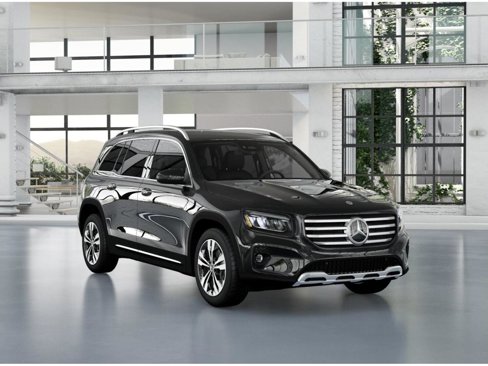 Used 2025 Mercedes-Benz GLB 250 4MATIC image 8