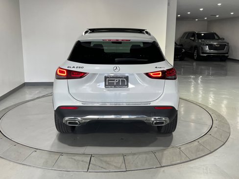 Used 2021 Mercedes-Benz GLA 250 4MATIC w/ Premium Package image 12