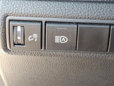 Used 2024 Toyota Corolla LE image 19
